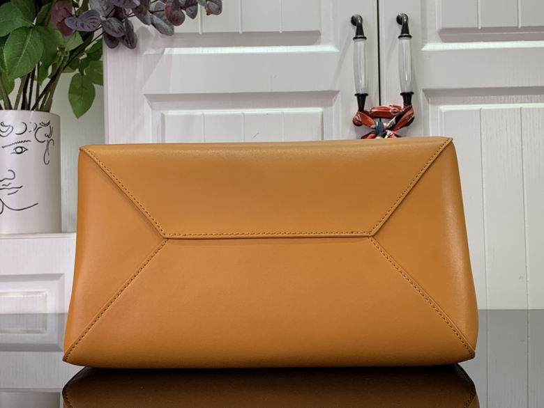 M24578 30X27X17cm YG 4