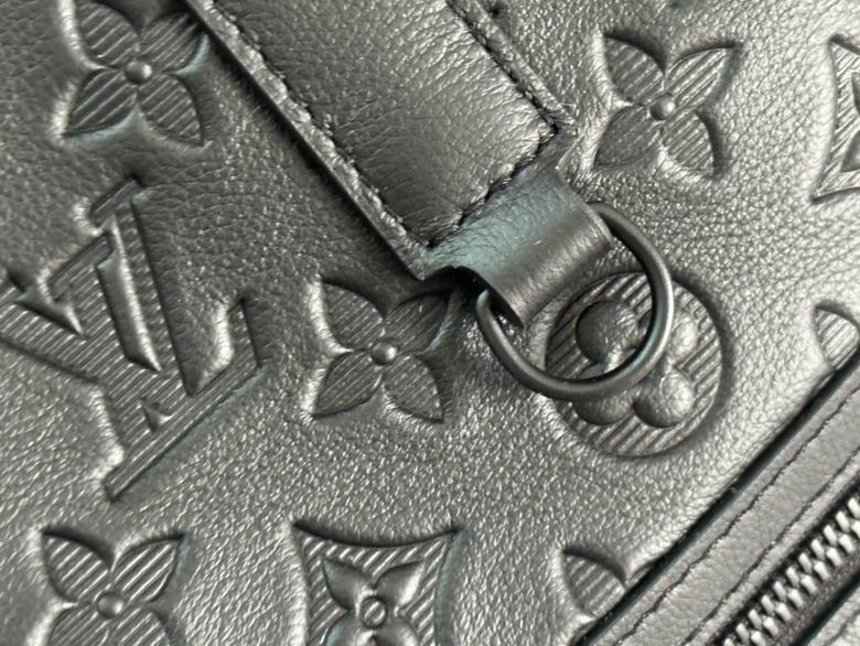 M24777 33X37X13cm XM 7