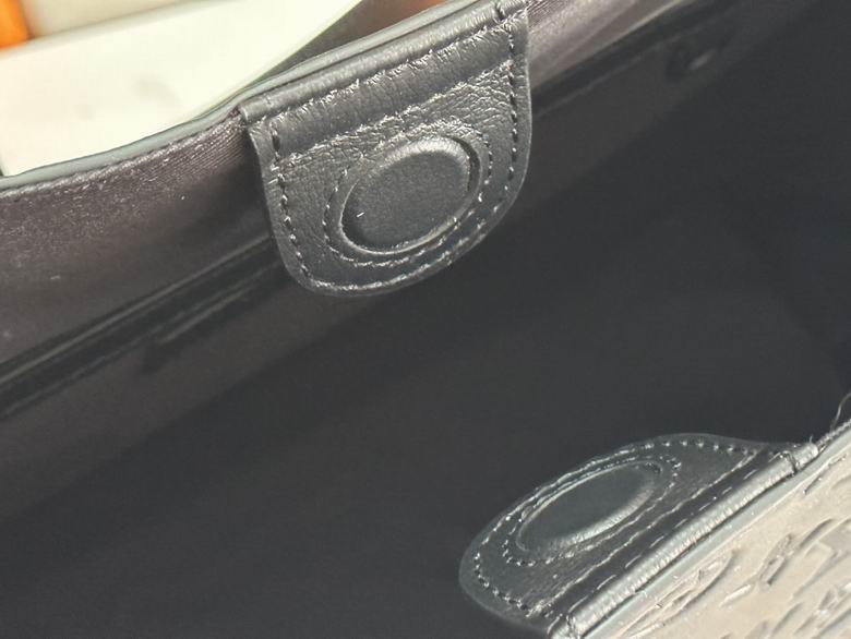 M24777 33X37X13cm XM 8