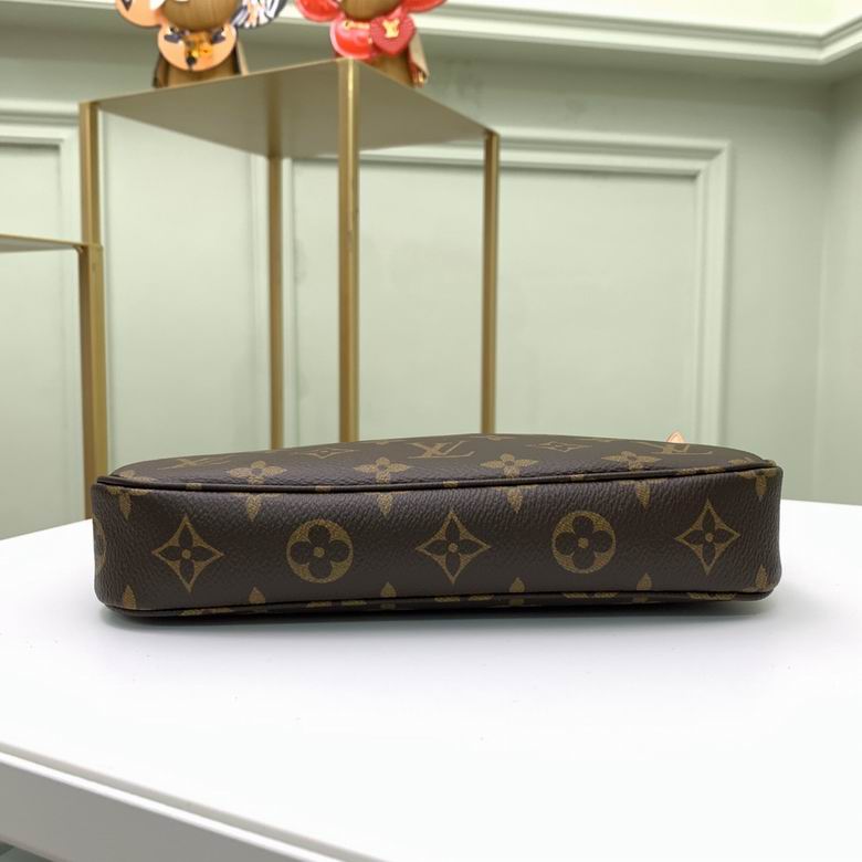 M40712 23.5X13.5X4cm YG 8