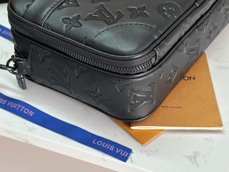 M46955 24X16X8cm XM 5