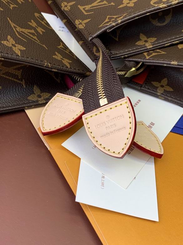 M47195 25X20X5.5cm YG 9