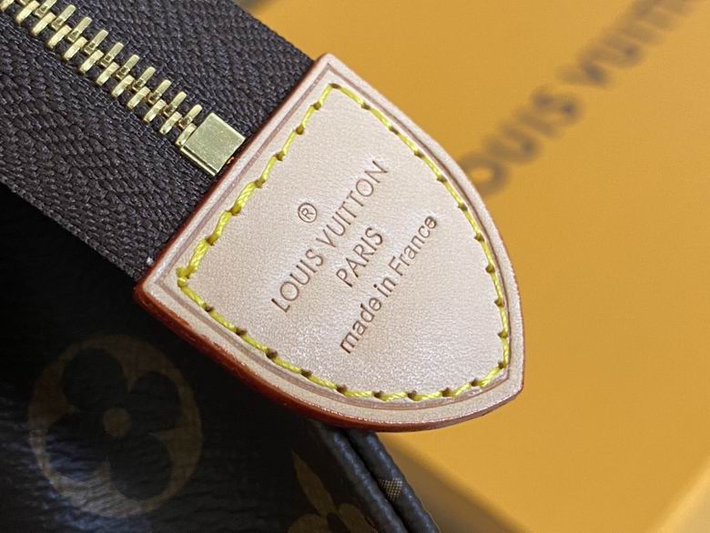 M47542 26X20X5cm XM 8