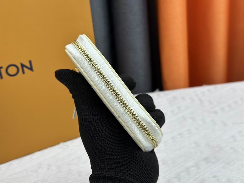 M60067 11X8X2cm XM 4