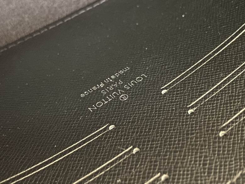 M61692 27X21X6cm XM 8