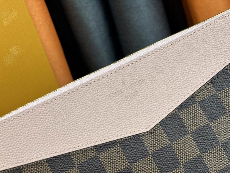 M62048 29.5X21X1cm XM 8色 42