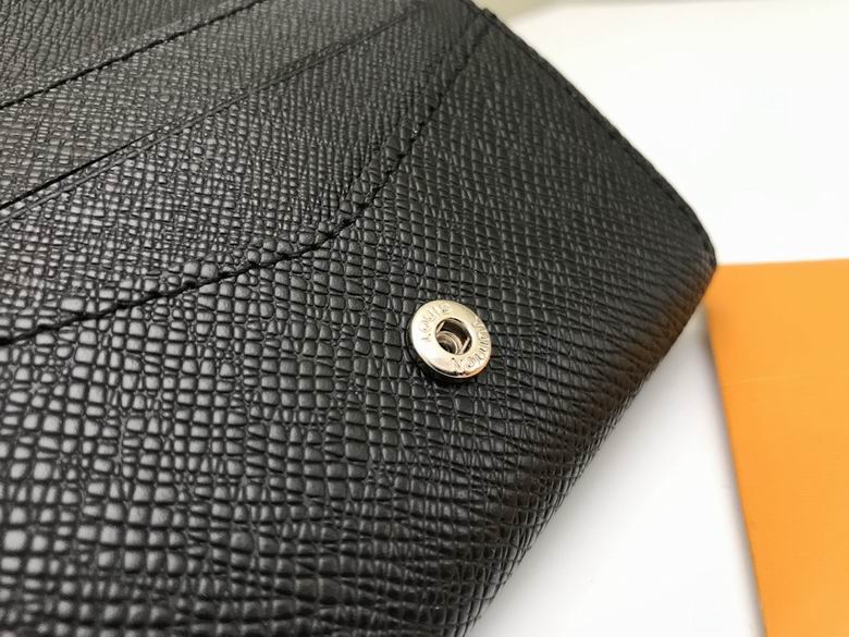 M64021 10.5X8cm YG 7