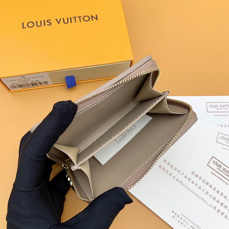 M81599 11X9X3cm ZC 7