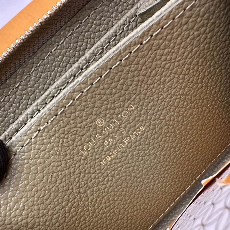 M82448 11X8.5X2cm YG 8