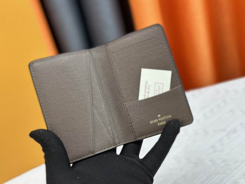 M83336 7.5X11.1X1cm XM 7