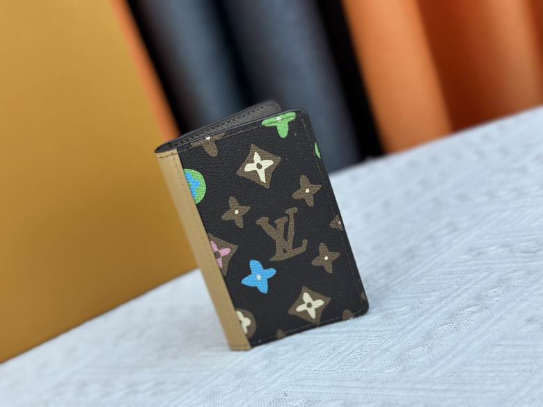 M83336 7.5X11.1X1cm XM 9