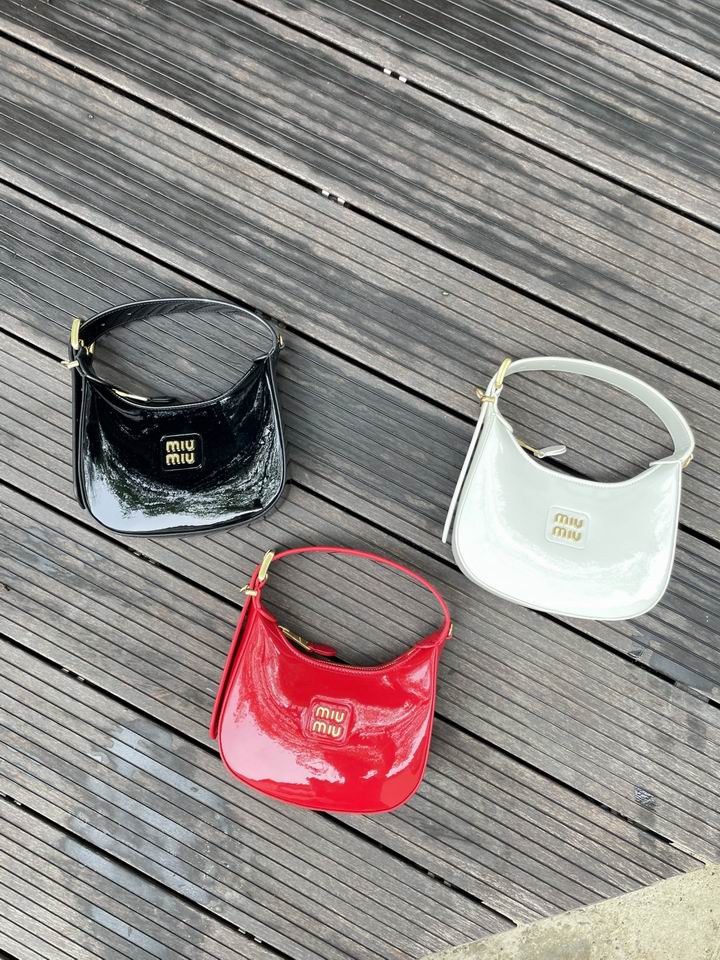 Miumiu 616006 20x17x6cm zy_1