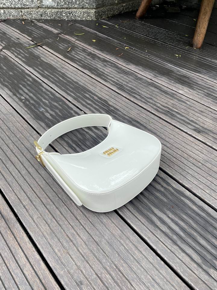 Miumiu 616006 20x17x6cm zy2_3