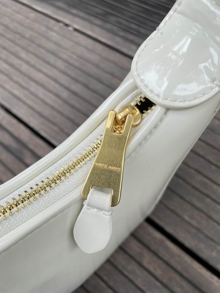 Miumiu 616006 20x17x6cm zy2_8