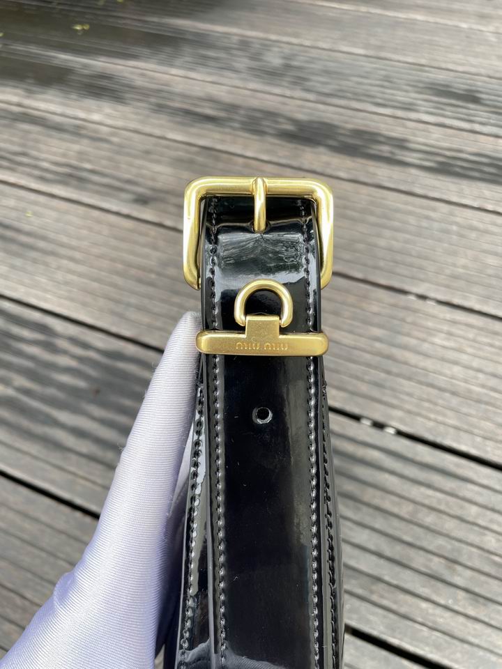 Miumiu 616006 20x17x6cm zy_8