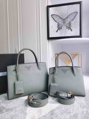 Monochrome 1BA155 33x24x15cm ap (1)