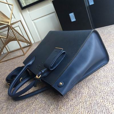 Monochrome 1BA155 33x24x15cm ap (31)