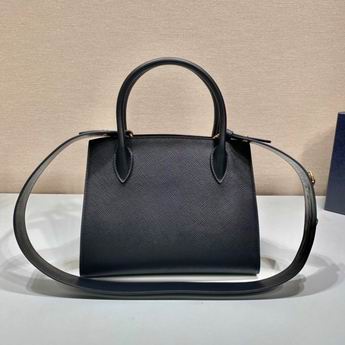 Monochrome 1BA156 26x20x15cm ap (2)