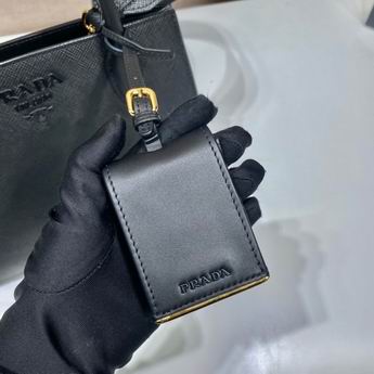 Monochrome 1BA156 26x20x15cm ap (8)