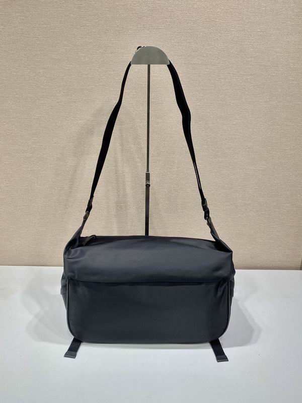 Nylon 2VH991A 32x18x16cm ap 13 (2)