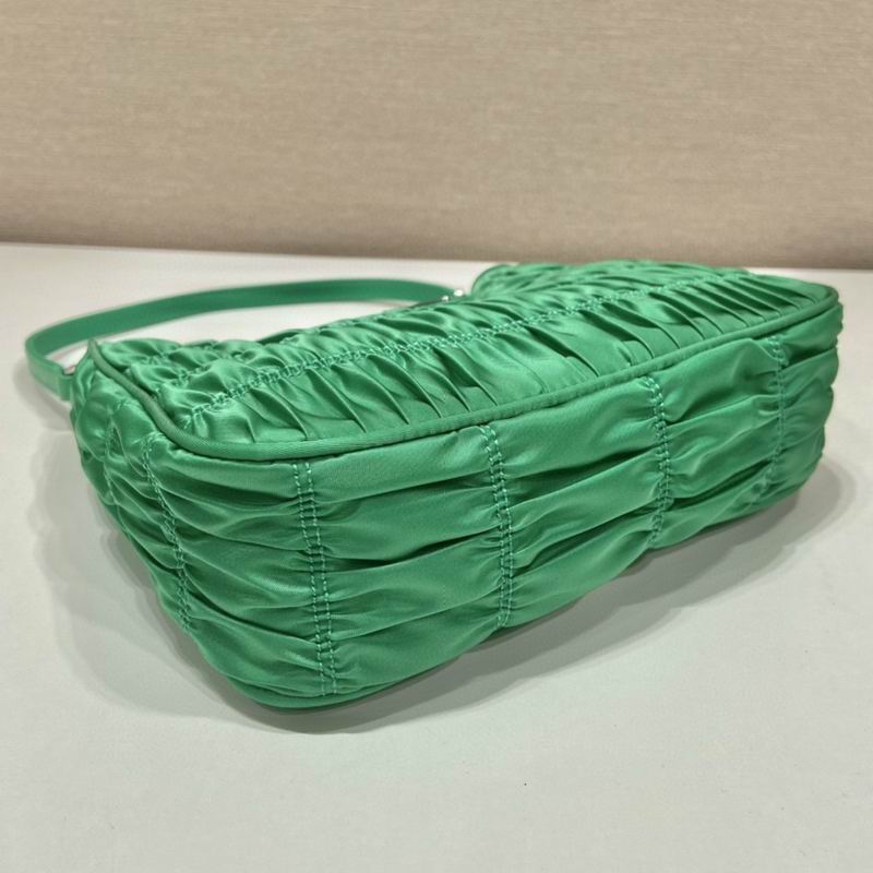 Nylon Hobo 1NE204 22x14x6cm ap (6)