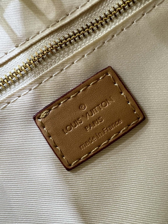 On M46373 25x19x11 5cm ss_9