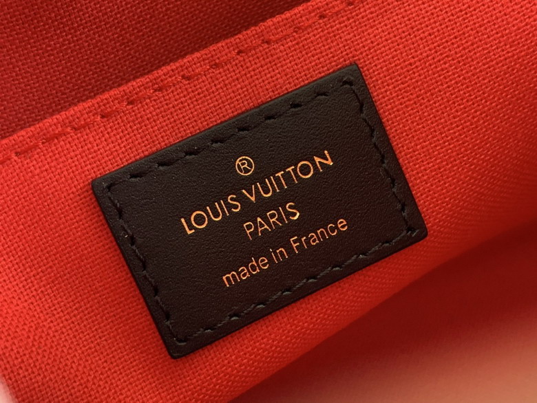 On M46839 18x15x8 5cm gf_9