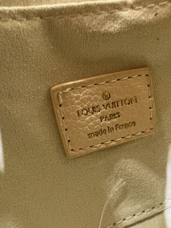 On M47115 18x15x8 5cm ss_9