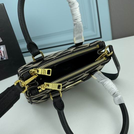 Parda Saffiano 1BA908 20x15x9.5cm ww (7)