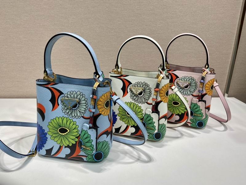 Prada 1BA217花卉17x18x10.5cm AP (1)