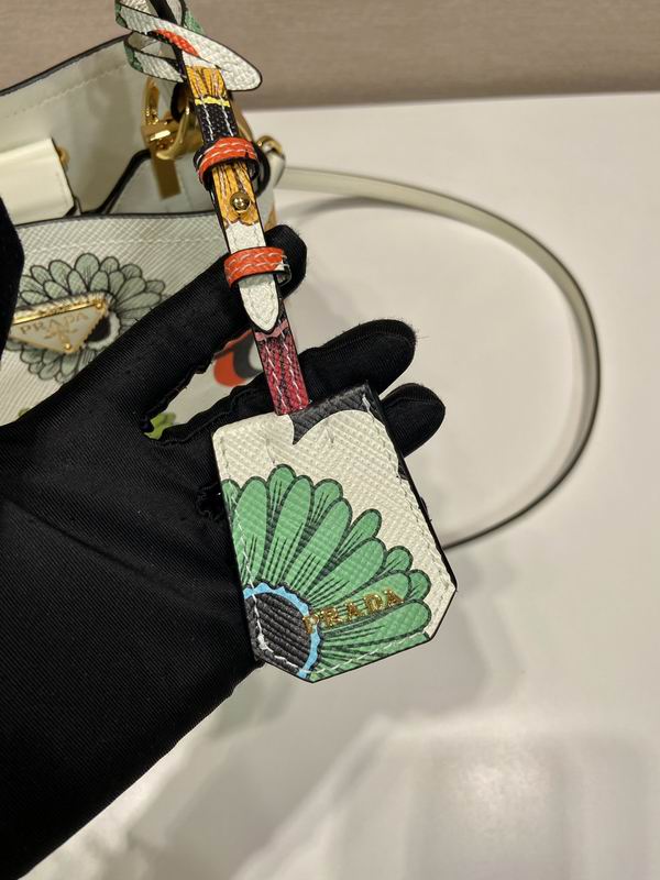 Prada 1BA217花卉17x18x10.5cm AP (18)