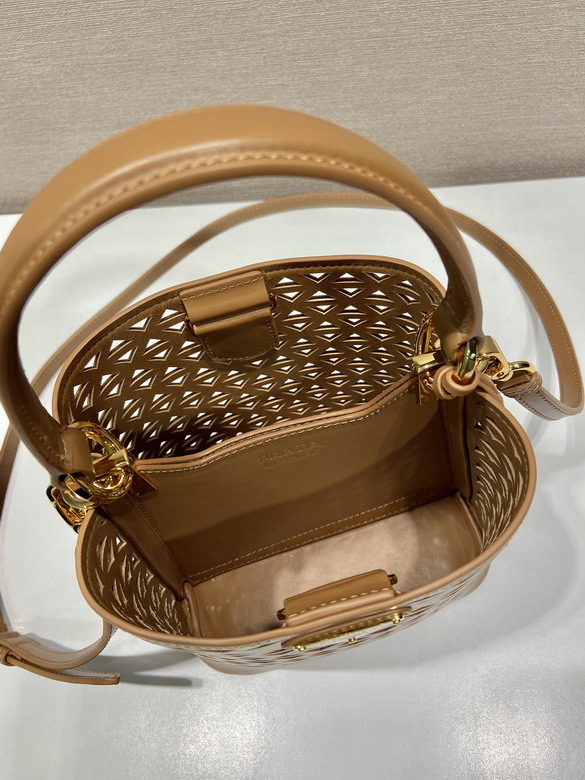 Prada 1BA217 17x18x10 5cm AP_10