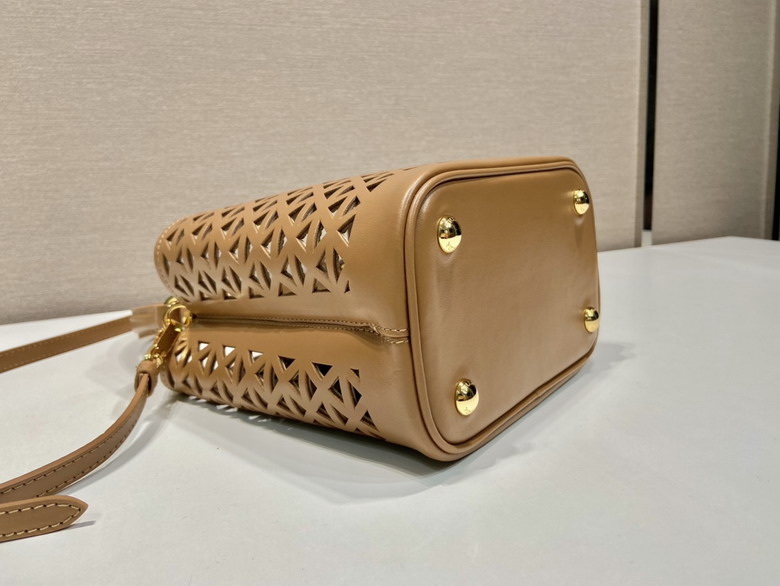 Prada 1BA217 17x18x10 5cm AP_7