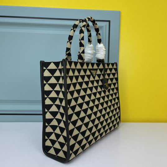 Prada 1BA356 31x11x39cm ww (2)