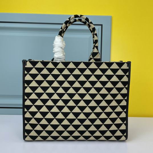 Prada 1BA356 31x11x39cm ww (3)