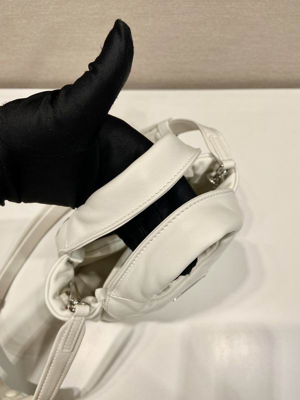 Prada 1BA359 18x15.5x10cm AP (23)