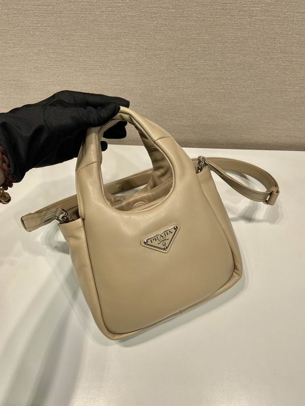 Prada 1BA359 18x15.5x10cm AP (40)