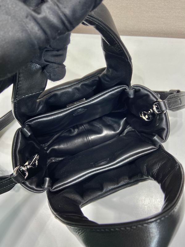 Prada 1BA359 18x15.5x10cm AP (8)