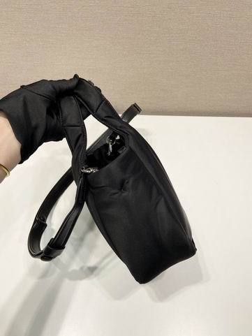 Prada 1BA359 19x16x10cm AP (4)