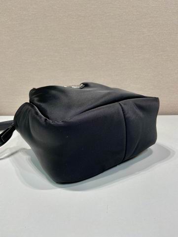 Prada 1BA359 19x16x10cm AP (5)