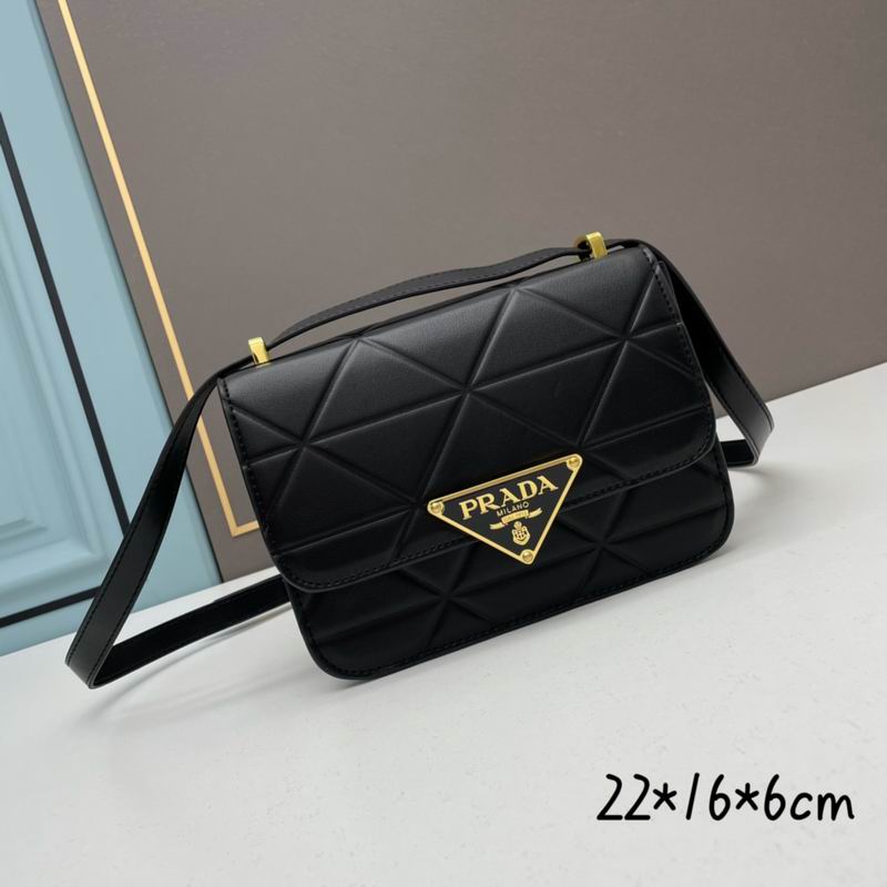 Prada 1BD320 22x16x6cm ww (1)