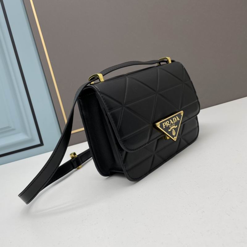 Prada 1BD320 22x16x6cm ww (2)