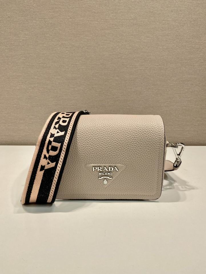 Prada 1BD332 20x15x6cm AP (20)