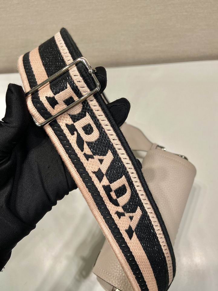 Prada 1BD332 20x15x6cm AP (24)