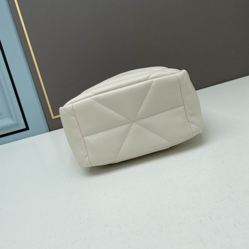 Prada 1BG199菱格菜篮子18x16x10cm ww (5)