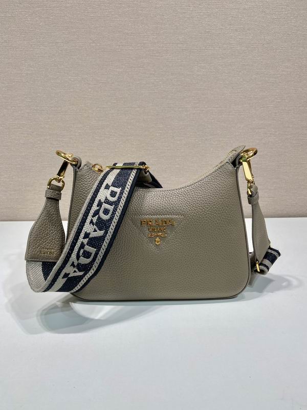 Prada 1BH193 24x18x6cm AP (20)