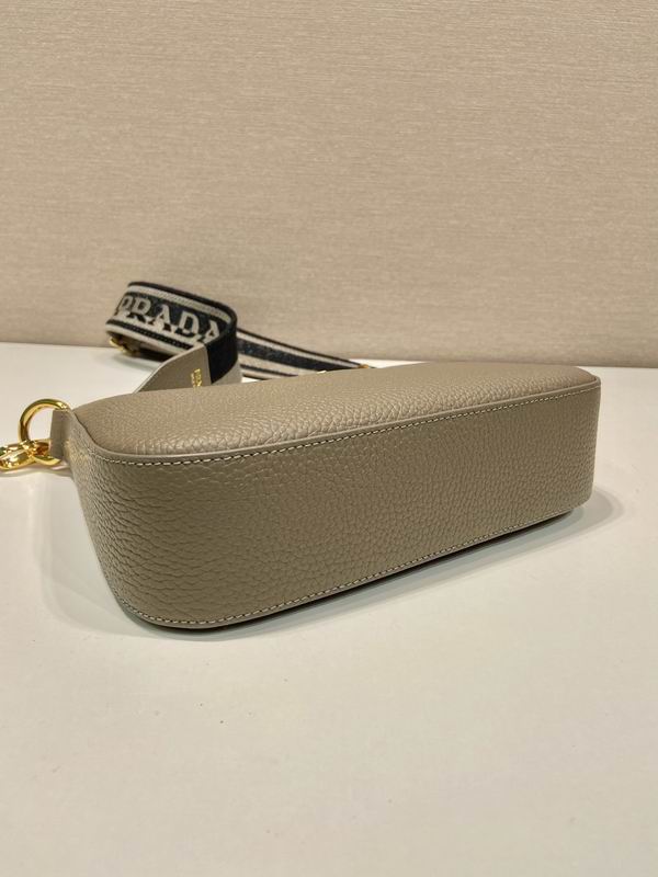 Prada 1BH193 24x18x6cm AP (22)