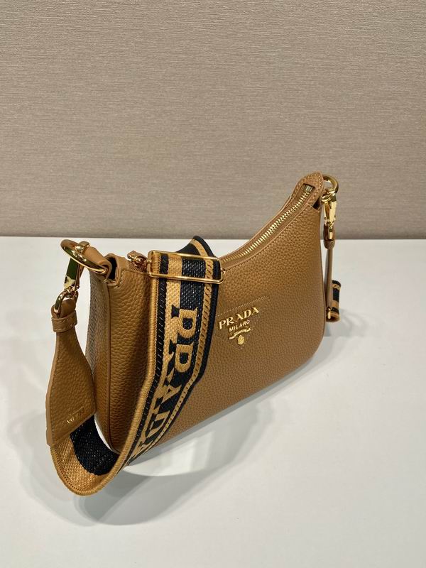 Prada 1BH193 24x18x6cm AP (31)