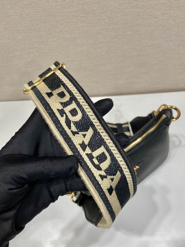 Prada 1BH193 24x18x6cm AP (6)