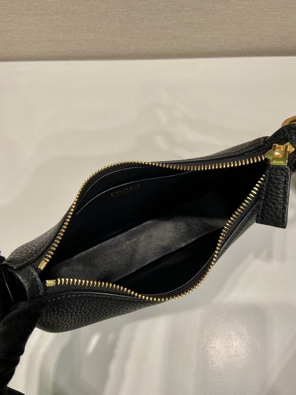 Prada 1BH193 24x18x6cm AP (9)